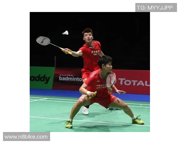 深圳羽毛球队与西安羽毛球队速度对比赛后分析与战术反思 深圳羽毛球队与西安羽毛球队速度对比赛后分析与战术反思