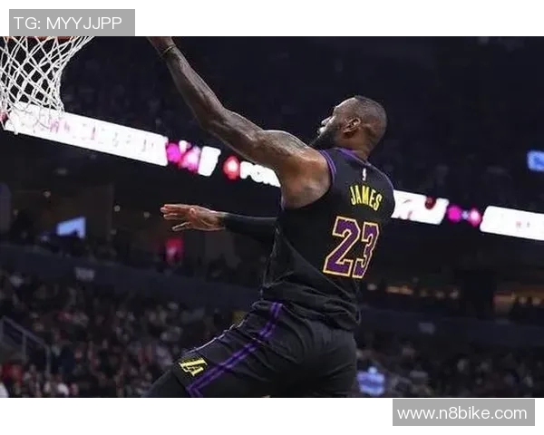 猛龙大胜老鹰,西亚卡姆全能表现助力球队 猛龙大胜老鹰,西亚卡姆全能表现助力球队